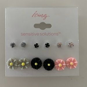 6 Pair Stud Earrings